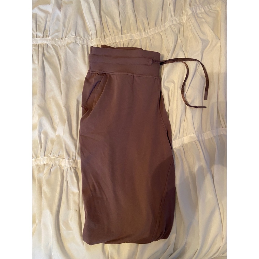Lululemon Ready to Rulu Jogger